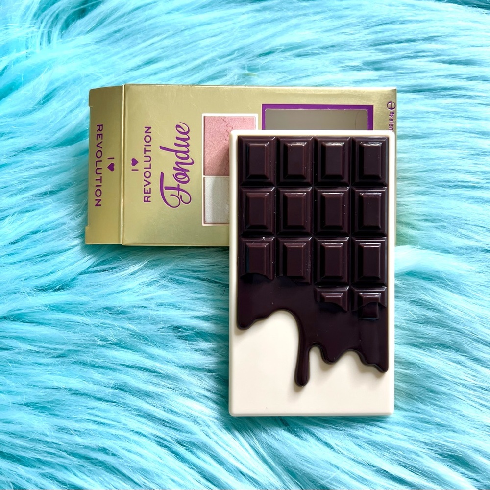 Heart Revolution Limited Fondue Highlighter Palette Chocolate Bar Pink & Ice - Picture 2 of 7